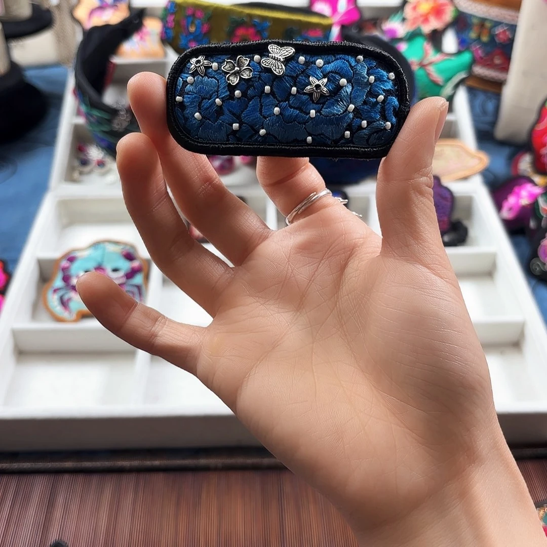 刺绣拂*手工刺绣工艺