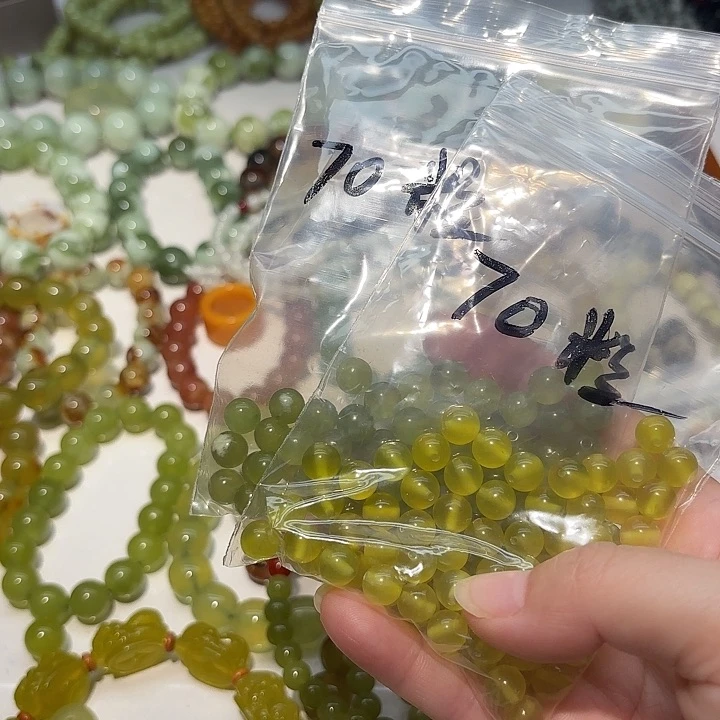 坤***辛蛇纹石玉未镶嵌手串