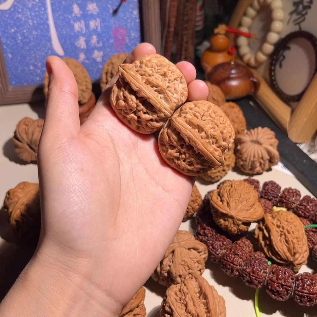 把件文玩核桃42红锦鲤