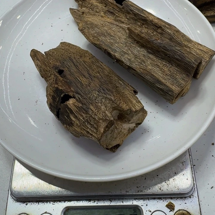 沉香沉香碎屑金沙叶