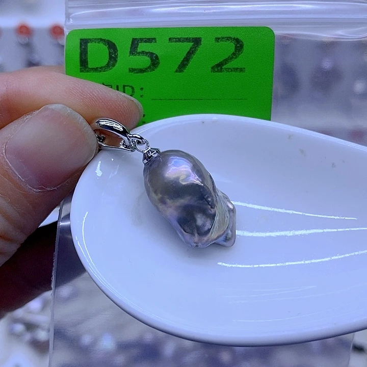 未镶嵌颈饰淡水珍珠