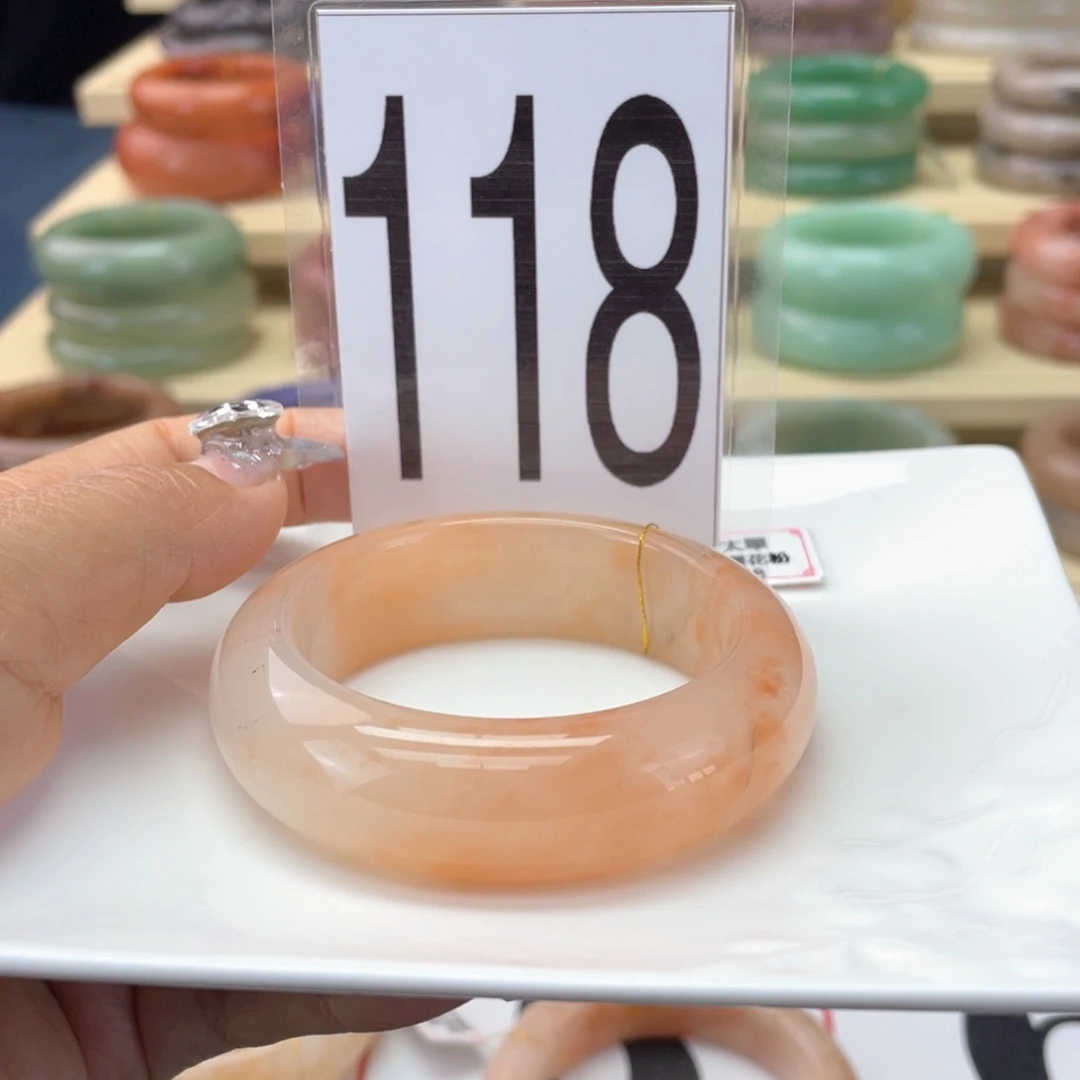 石英质玉未镶嵌手镯