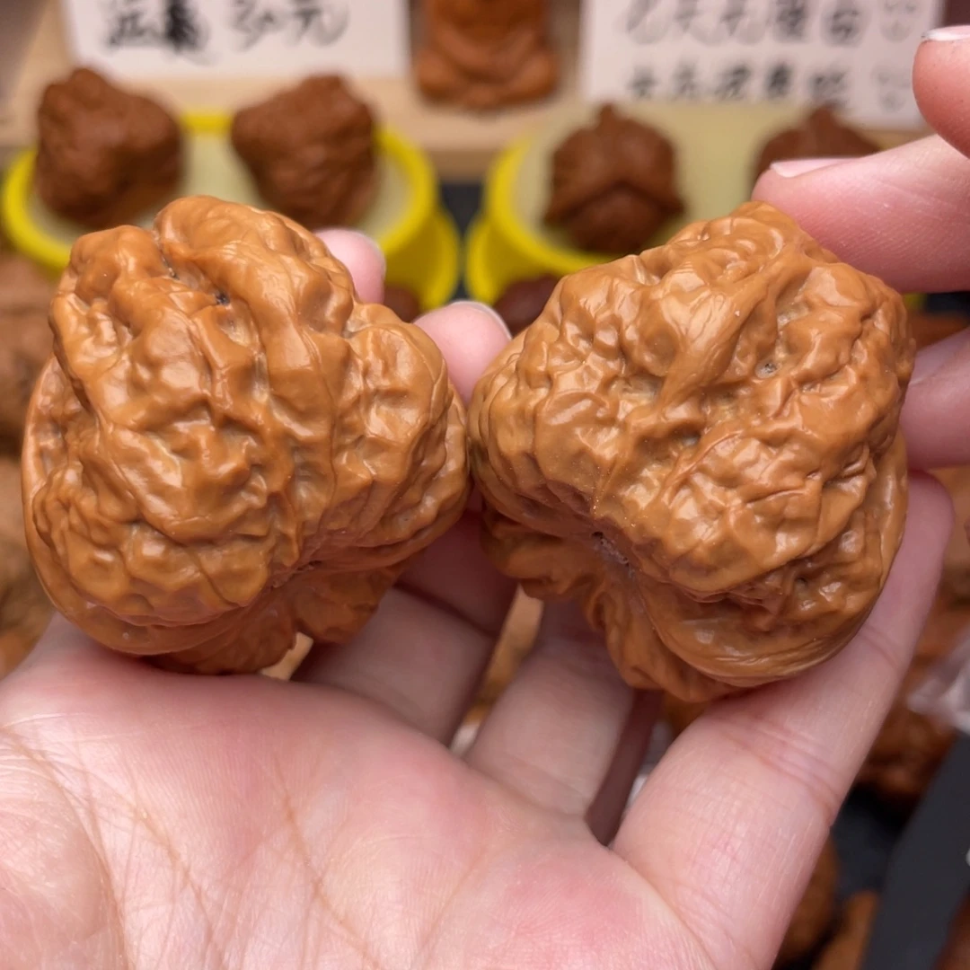 文玩核桃把件蛤蟆40×47