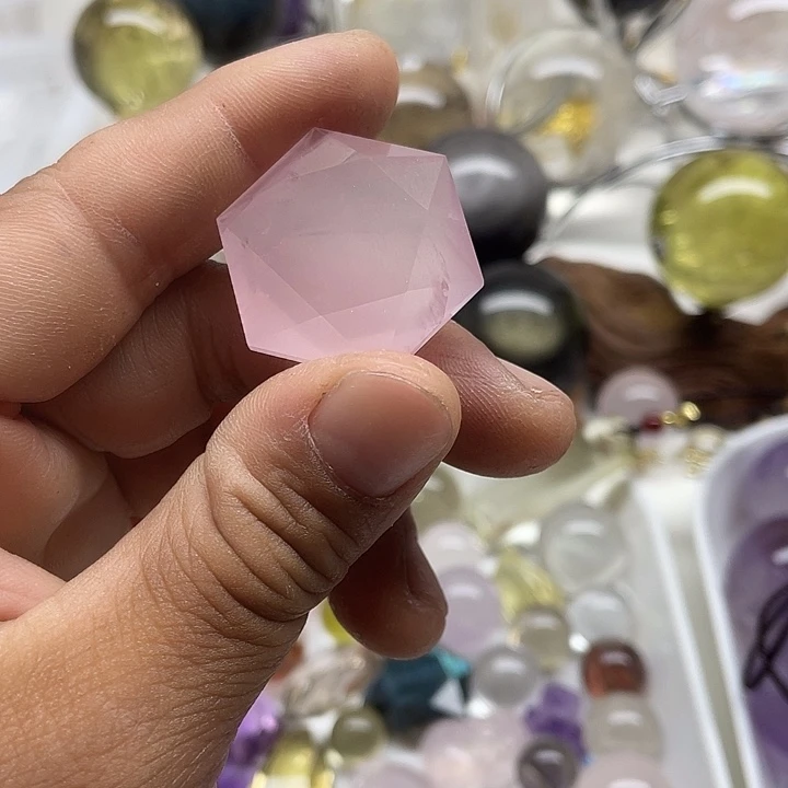 未镶嵌珠宝半成品水晶