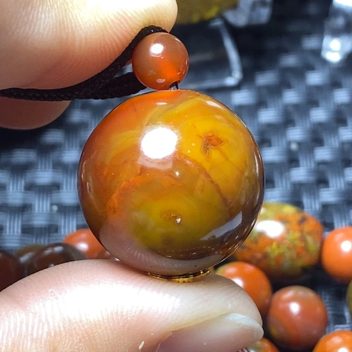 玛瑙/玉髓颈饰未镶嵌七**石