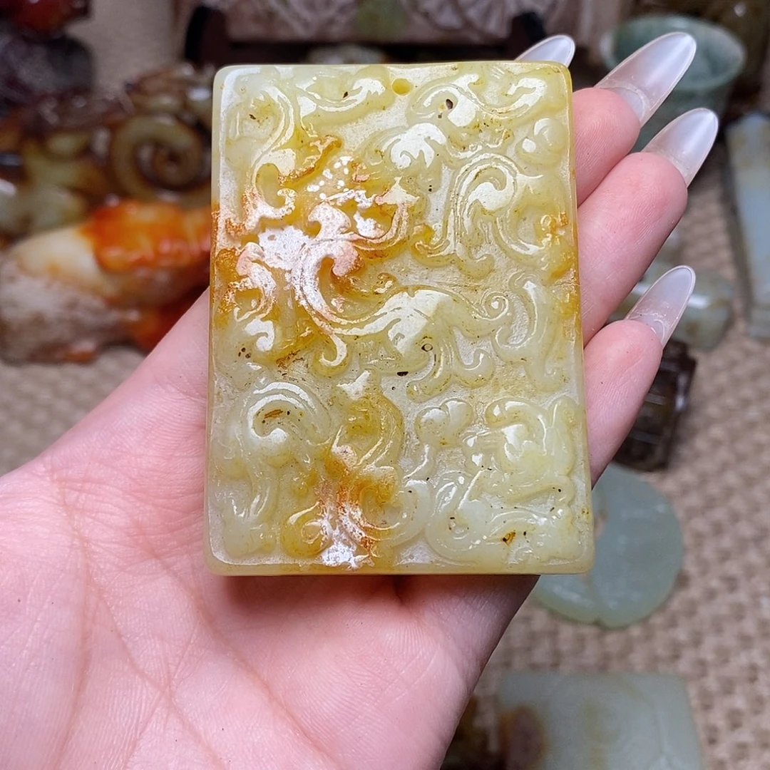 未镶嵌蛇纹石玉颈饰