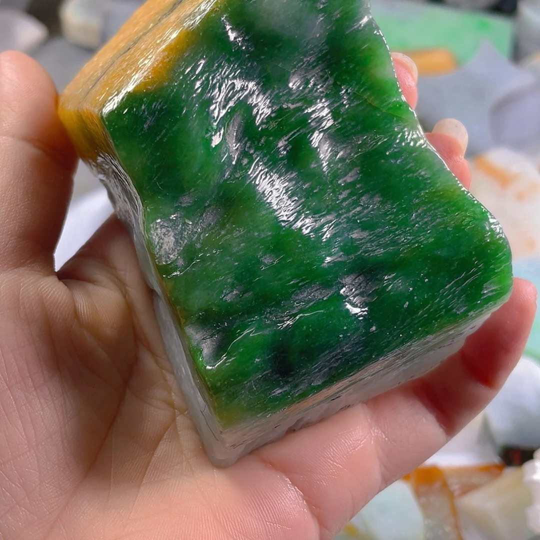 颈饰未镶嵌翡翠a
