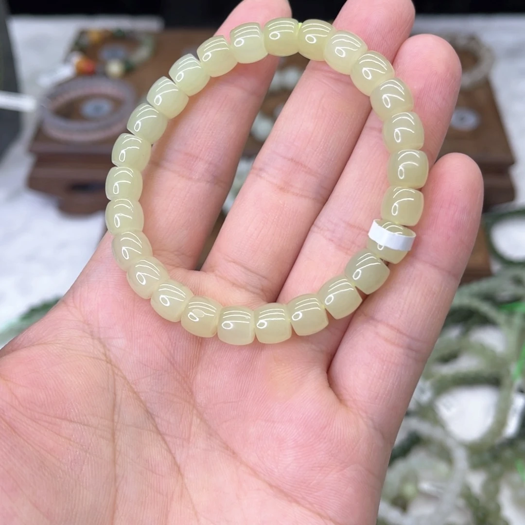 和田玉手链未镶嵌秃***活黄口卡8直切珠