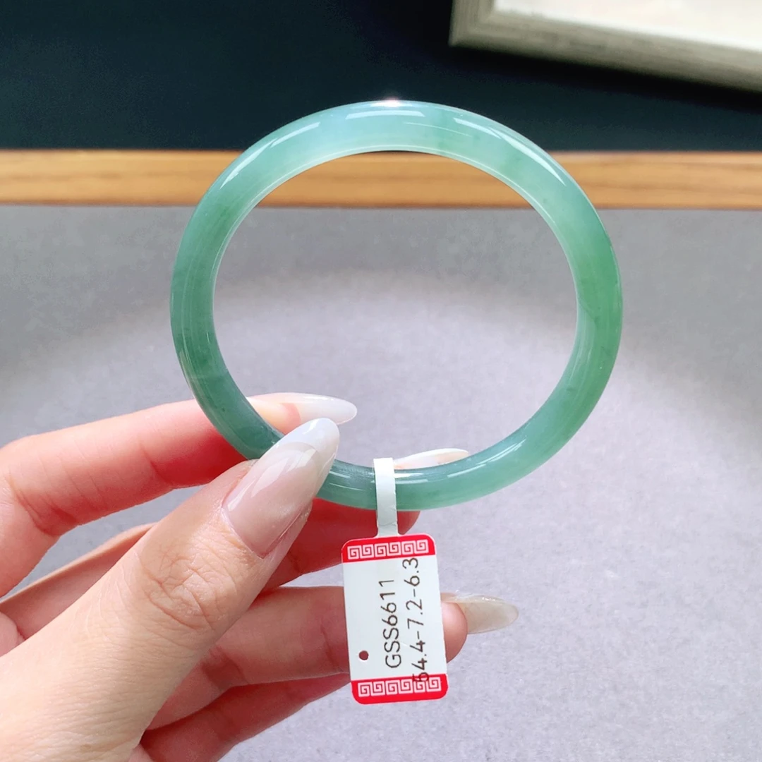 翡翠未镶嵌手镯天然