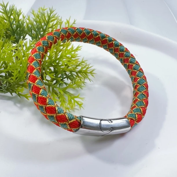非金属布艺手链 新款蛇年太岁手绳蛇鳞结多宝红绳