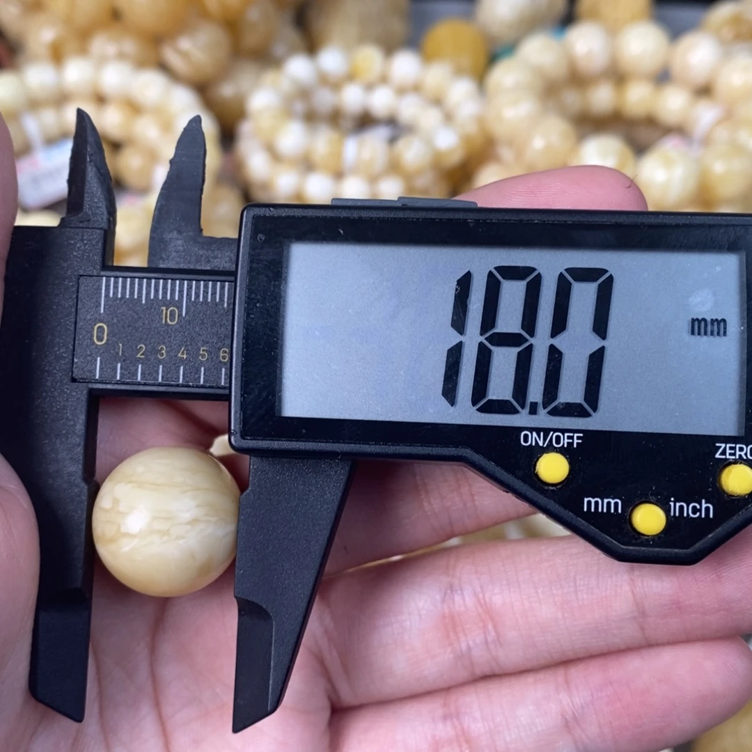 琥珀未镶嵌珠宝奇石3.3g