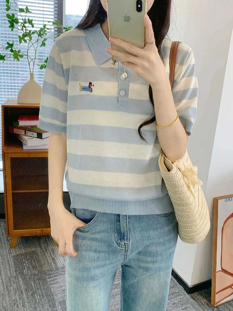 条纹翻领刺绣正肩短袖T恤女夏季新款宽松多巴胺上衣
