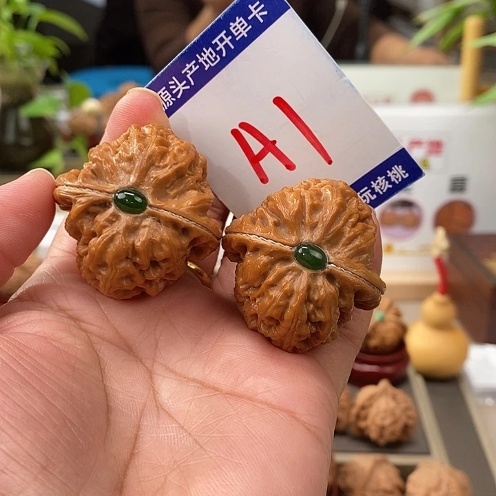 把件文玩核桃40银镶玉红锦鲤