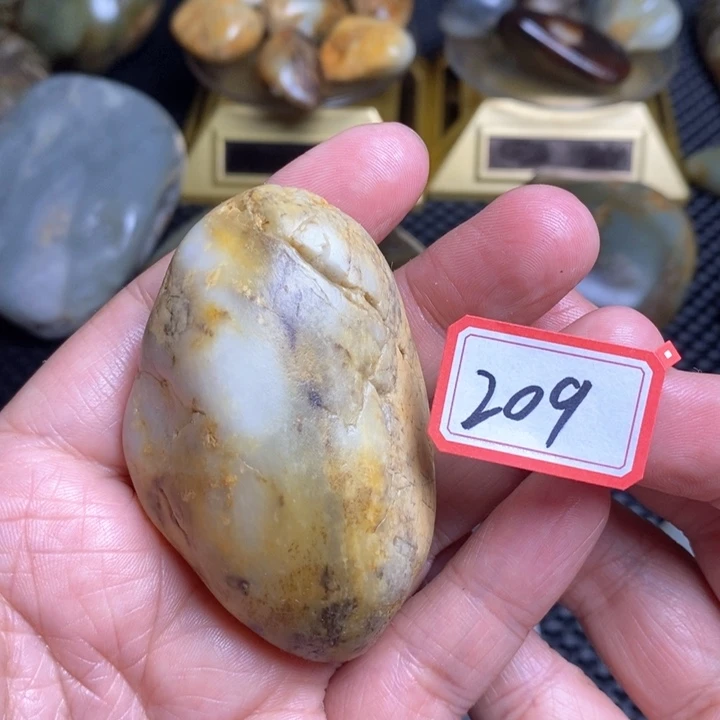 未镶嵌和田玉把件209