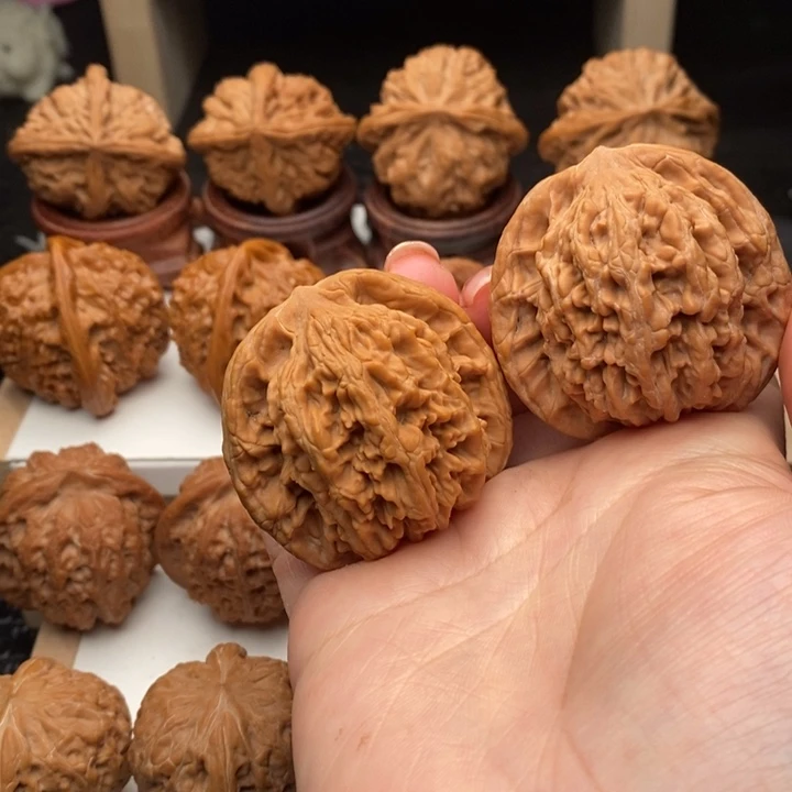 李****把件文玩核桃虎头