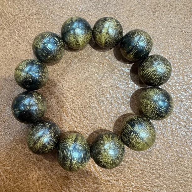 47号沉木圆珠手串