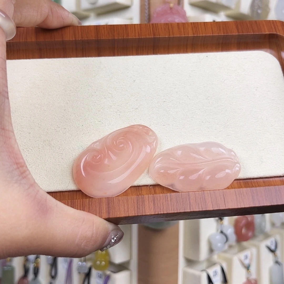 石英质玉未镶嵌吊坠(赠链)