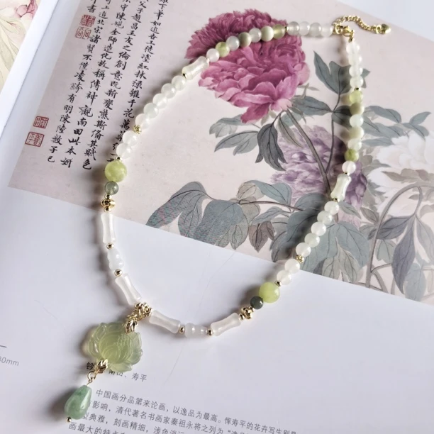 中国风女新款铜合金花卉饰品素款百搭绿色女汉服配饰项链锁骨链