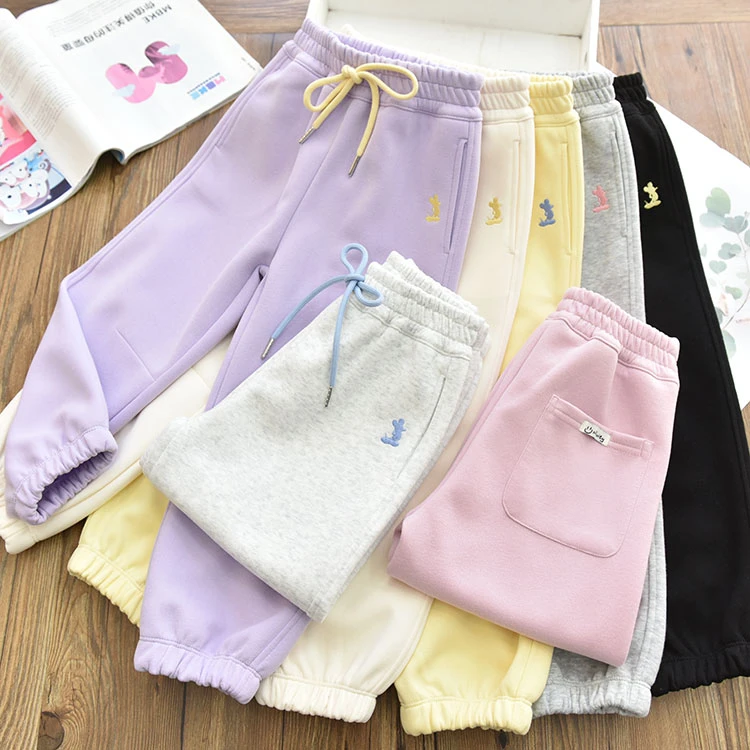 万搭神裤男女童简约大方刺绣运动卫裤中大儿童洋气宽松休闲裤25春