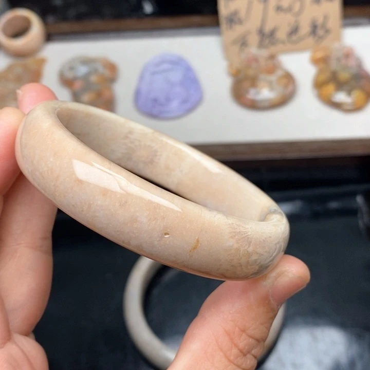 硅化珊瑚（珊瑚玉）手镯未镶嵌59