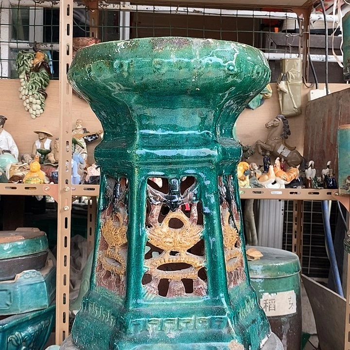 得**手石湾窑矮的塔座一个