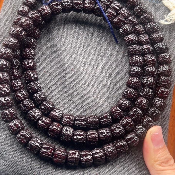 金刚菩提吊坠黑金