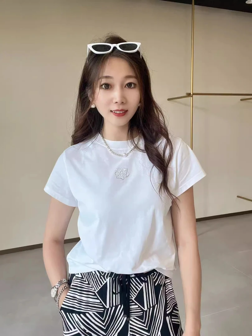 专柜正品特价韩版简约舒适夏季圆领山茶花纯棉短袖T恤女1300996
