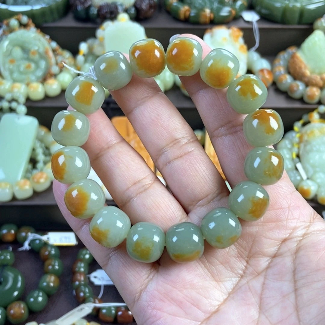 透闪石质玉未镶嵌手串