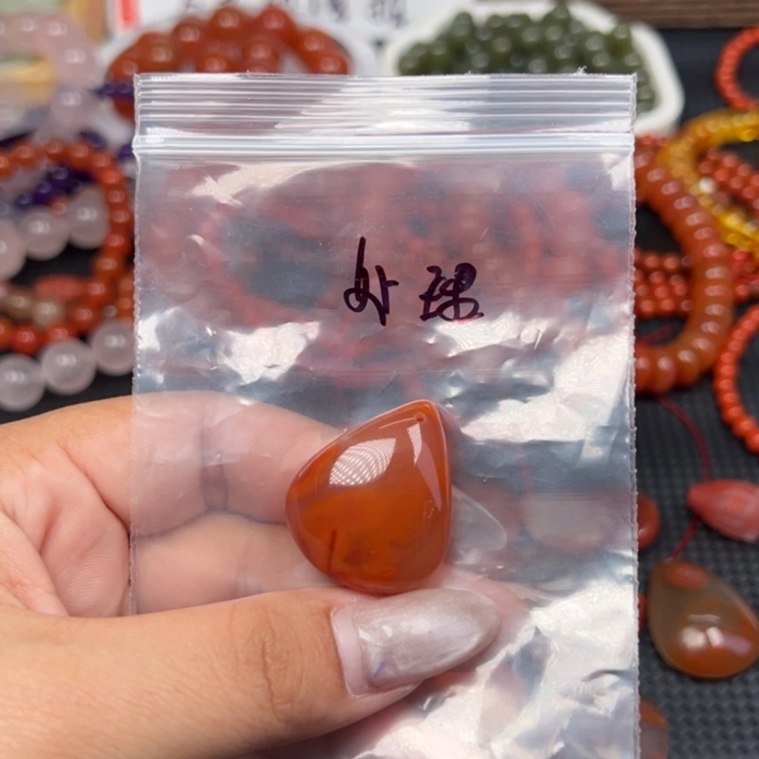 南红玛瑙未镶嵌手链