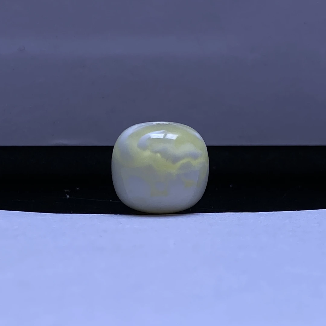 琥珀蜜蜡漆白溶洞妖高品老型配饰单珠10.1mm