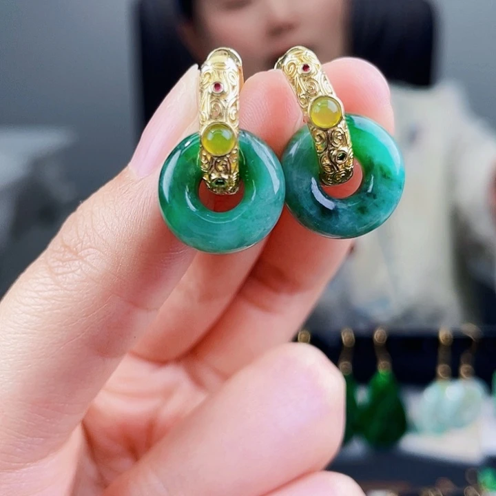 翡翠耳饰未镶嵌饰品