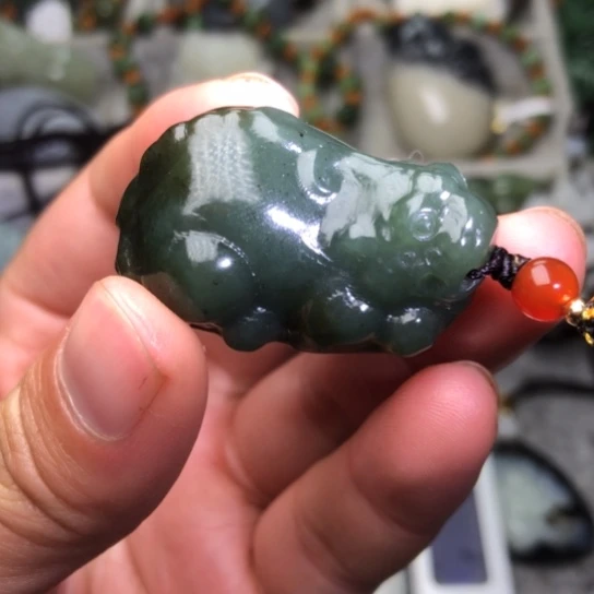 和田玉挂件未镶嵌