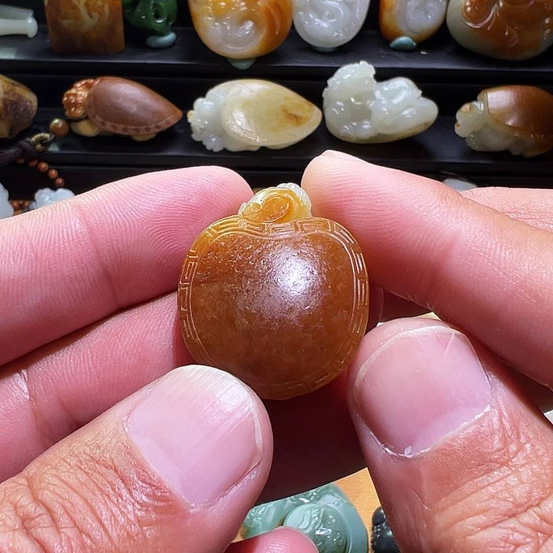 和田玉颈饰未镶嵌人***土