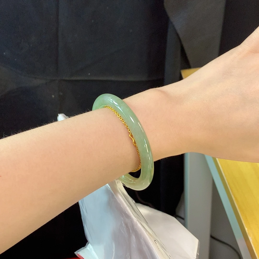 翡翠手镯未镶嵌天然翡翠A货044