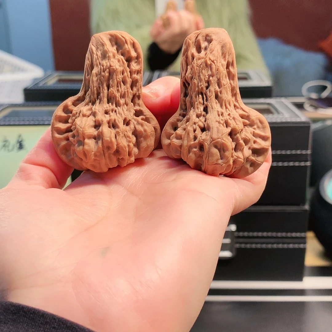 【闪购商品】吊坠文玩核桃鸭嘴兽 异形