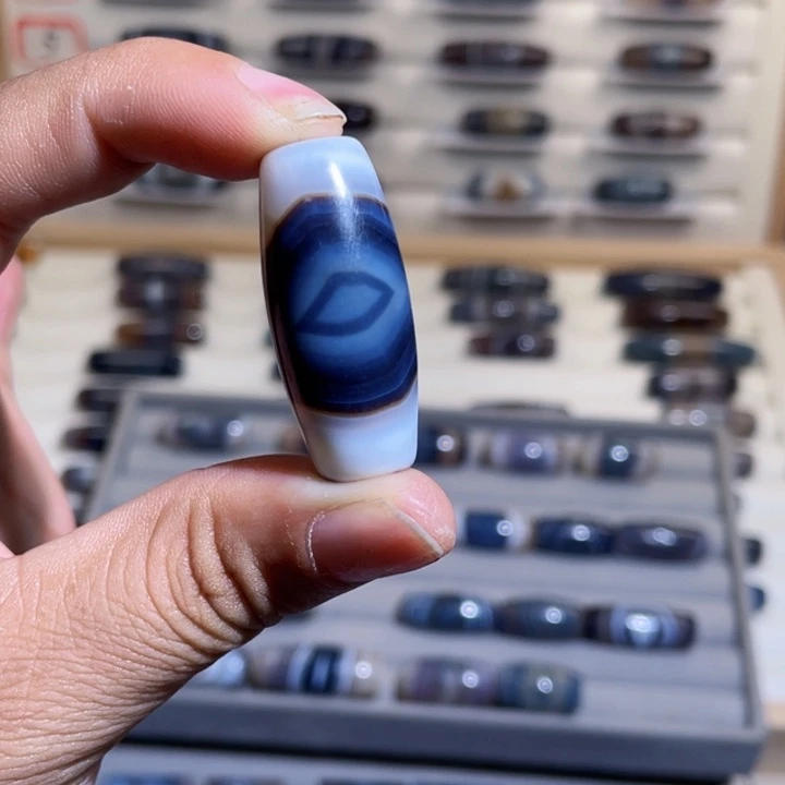 l****玛瑙/玉髓未镶嵌颈饰