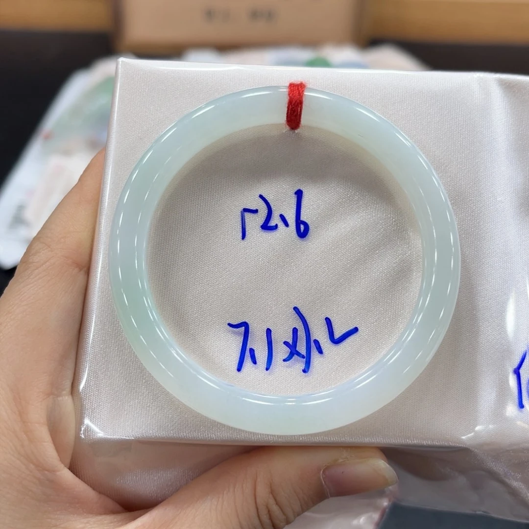 未镶嵌手镯翡翠翡翠