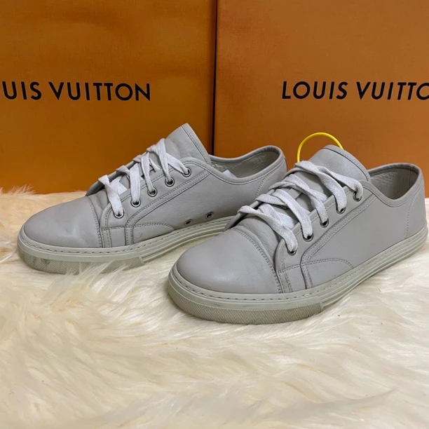 95新 GUCCI/古驰 43码 小牛皮 时尚板鞋