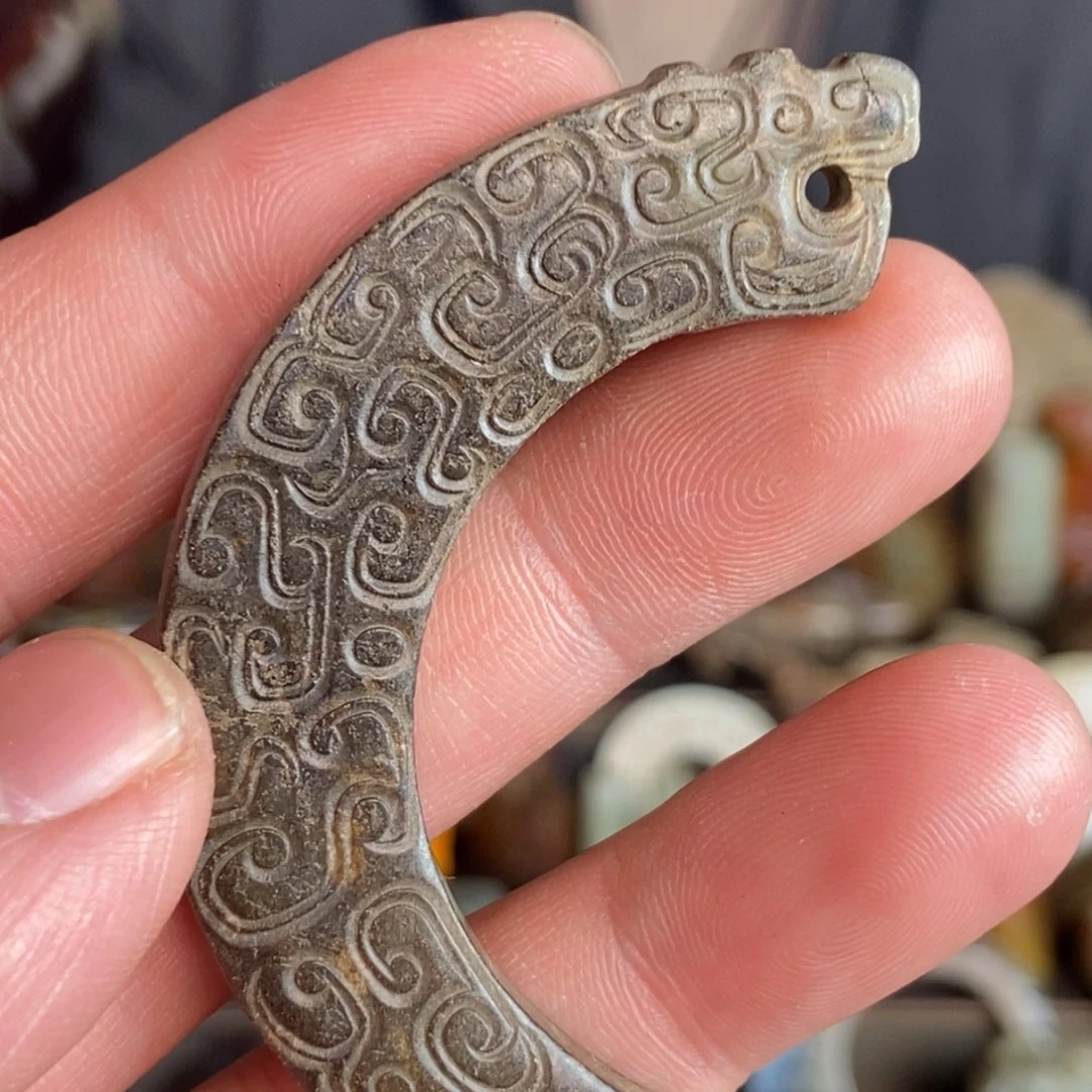 和田玉挂件未镶嵌?****?