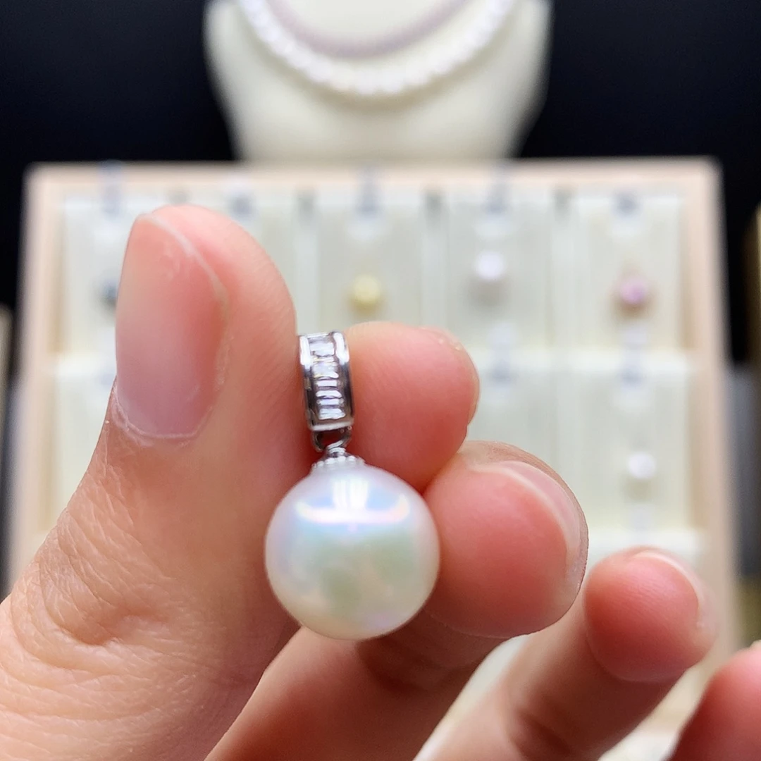 淡水珍珠合金颈饰