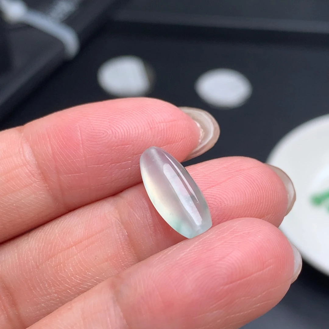 翡翠未镶嵌颈饰珠子