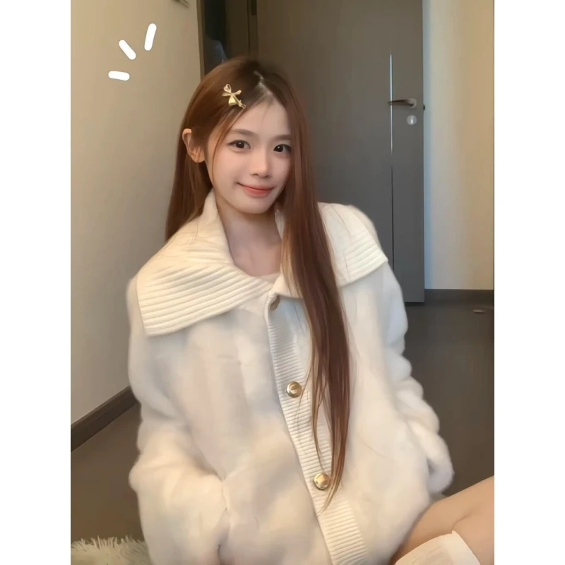 MARIE.COCO法式白色大翻领仿貂毛外套女冬季新款洋气减龄保暖上衣