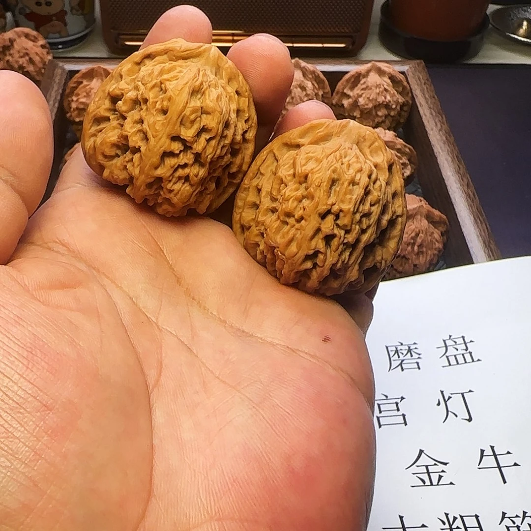 ****哥文玩核桃把件南疆石