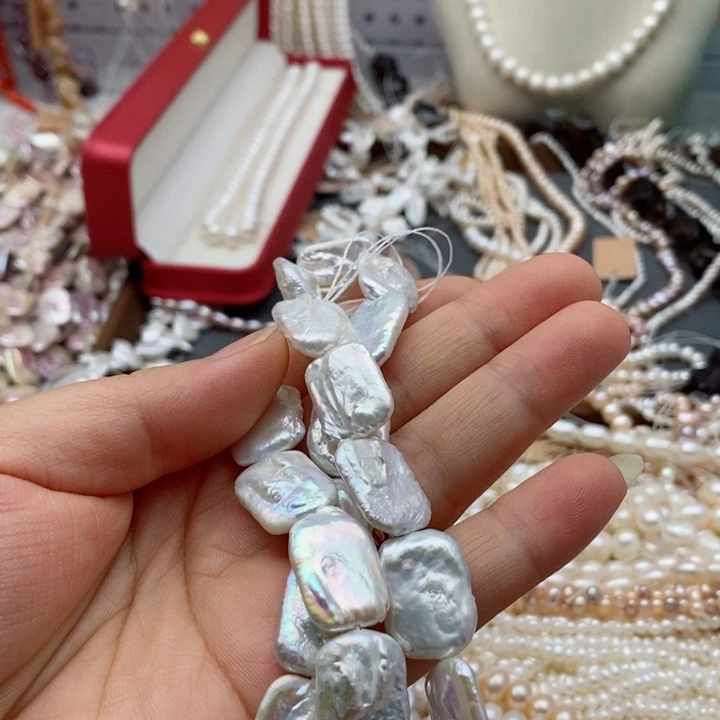 玛瑙/玉髓未镶嵌珠宝半成品一条白色巴洛克方片半成品