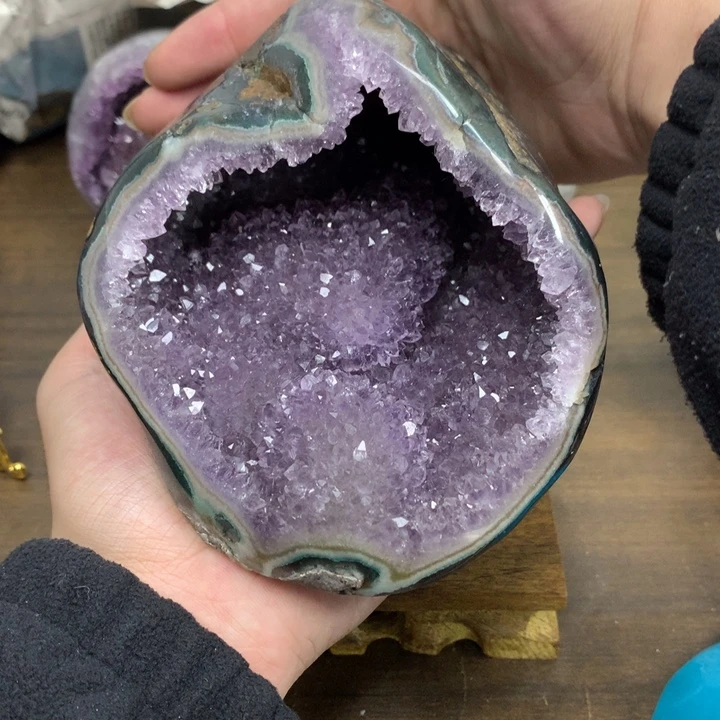 未镶嵌水晶大型摆件（非配饰）