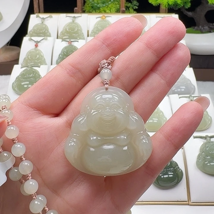 和田玉未镶嵌颈饰美**好