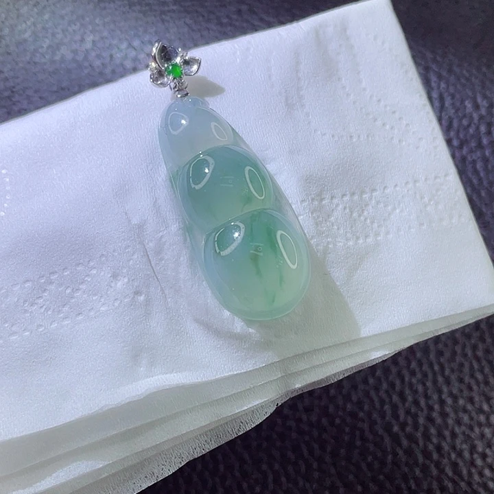 定制翡翠18K金镶嵌翡翠