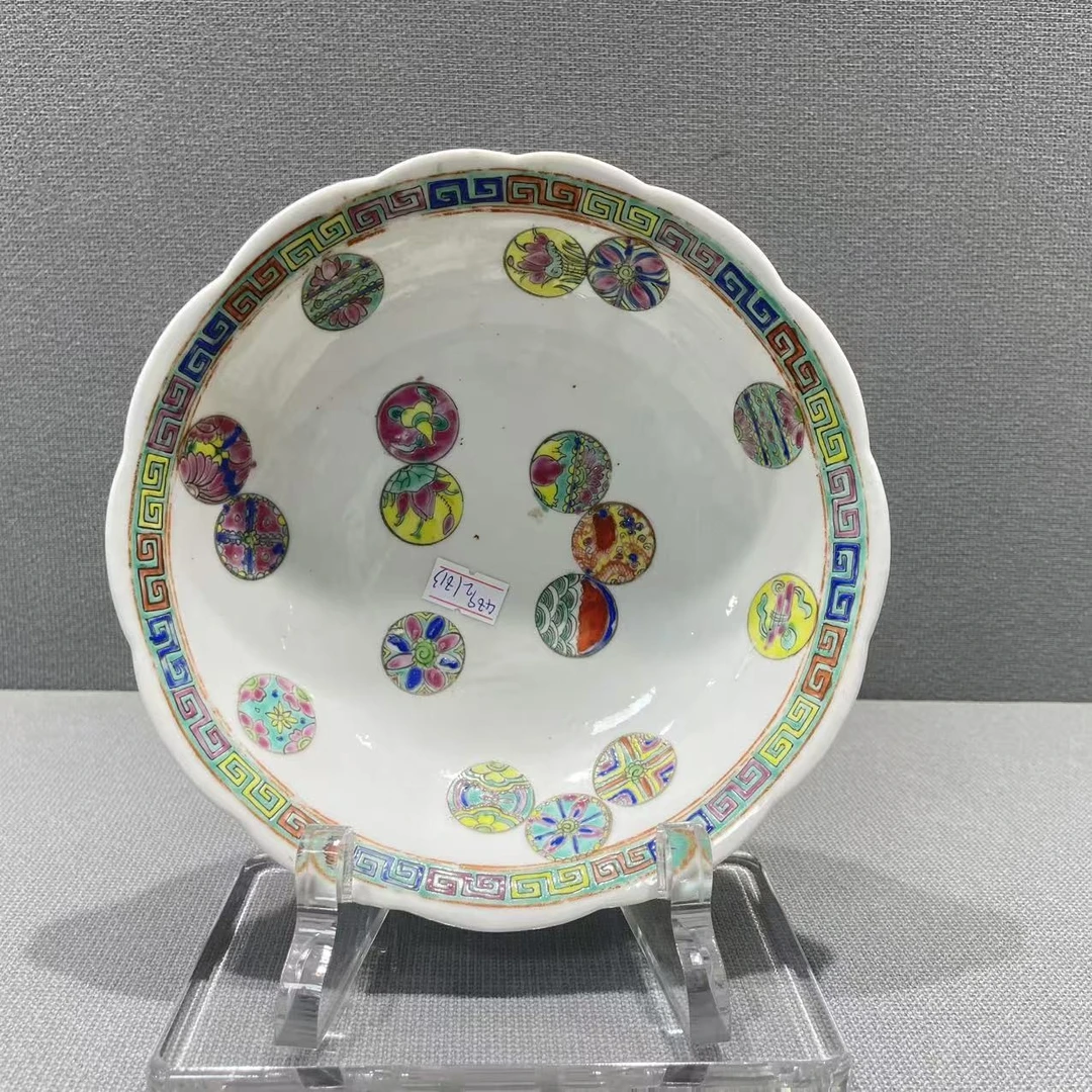 15 3 民国 粉彩皮球花碗-516
