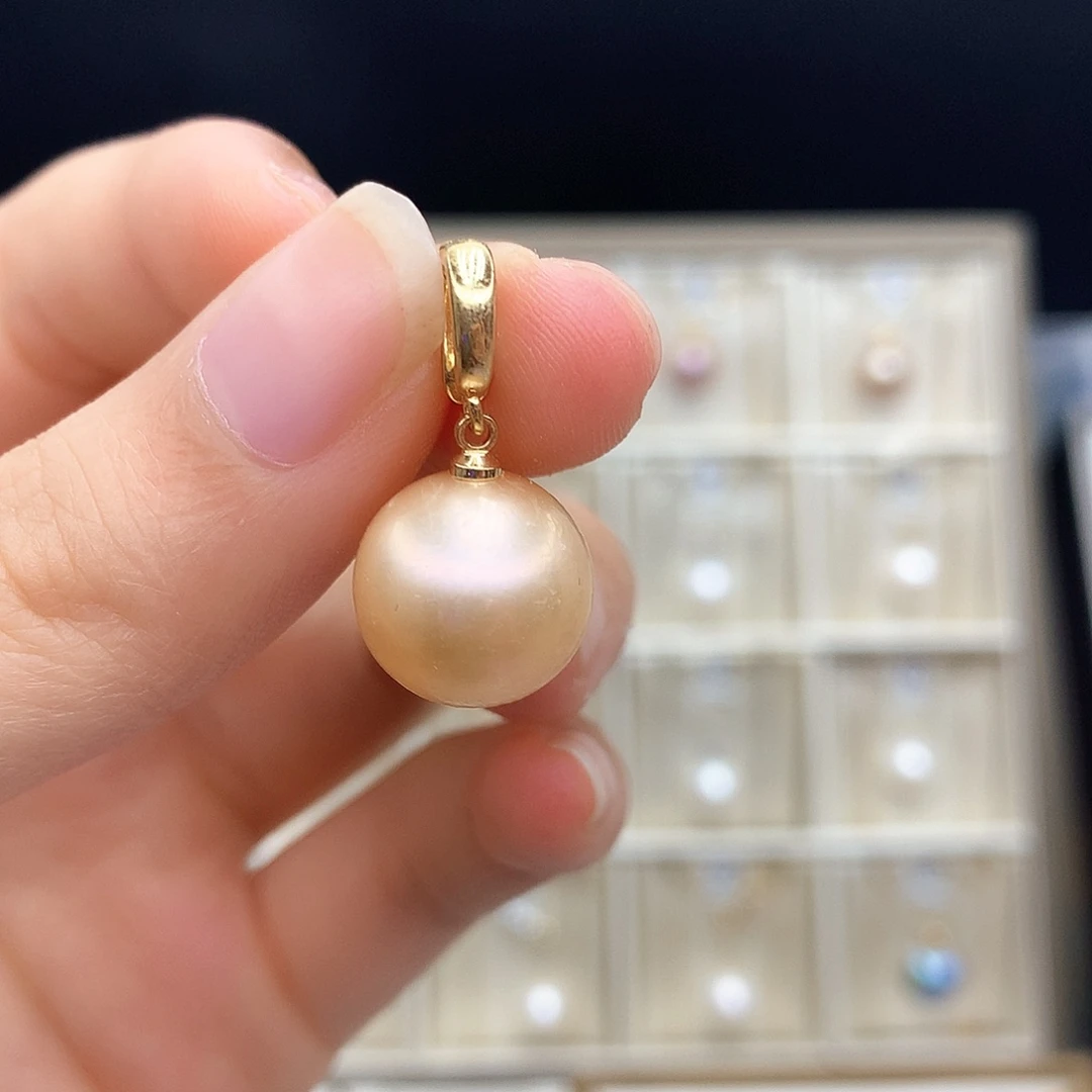 淡水珍珠合金颈饰