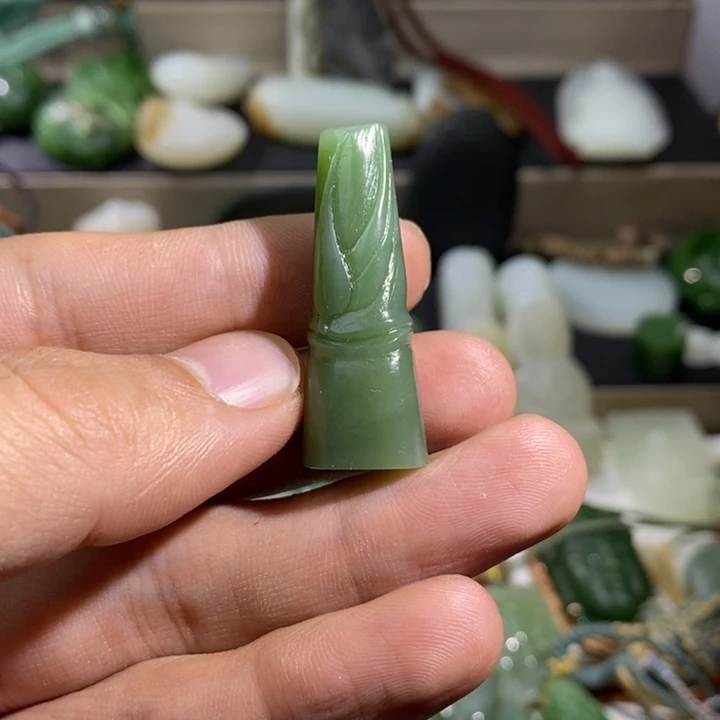 和田玉未镶嵌珠宝奇石